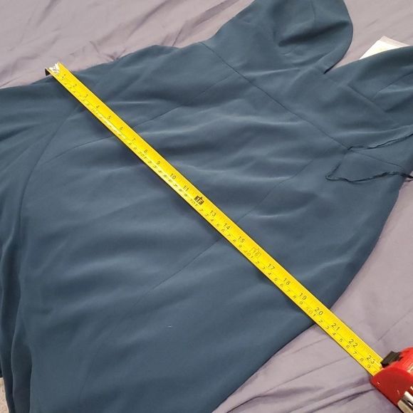 Beautiful Cameo Collection green evening gown size L, new with tags! - Picture 11 of 11